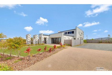 Property photo of 1 Norfolk Drive Hidden Valley QLD 4703
