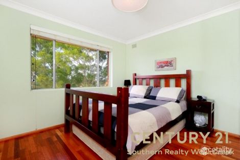 Property photo of 17/11 St Albans Road Kingsgrove NSW 2208