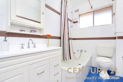 Property photo of 17/11 St Albans Road Kingsgrove NSW 2208