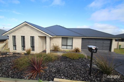 Property photo of 19 Sullivan Circuit Orange NSW 2800