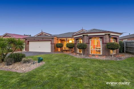 Property photo of 3 Ganton Grove Cranbourne VIC 3977