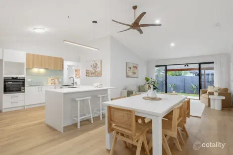 Property photo of 8 Freesia Court Ormeau QLD 4208