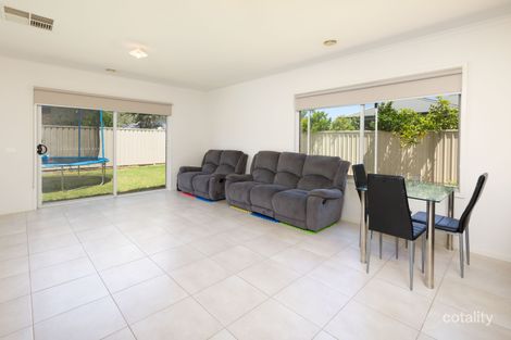 Property photo of 43 Axford Boulevard Wodonga VIC 3690