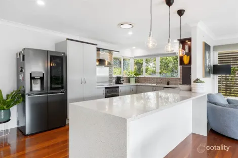 Property photo of 21 Gardenvale Street Holland Park West QLD 4121