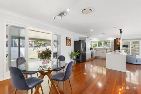 Property photo of 21 Gardenvale Street Holland Park West QLD 4121