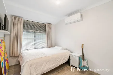 Property photo of 49 Bruce Road Wattle Grove WA 6107