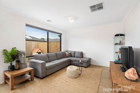 Property photo of 12 Swainson Close Tarneit VIC 3029