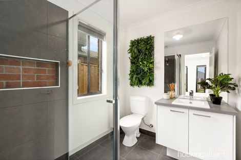 Property photo of 12 Swainson Close Tarneit VIC 3029