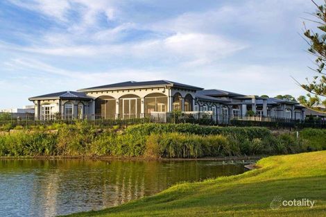 2225 Arnold Palmer Dr, Hope Island, QLD 4212