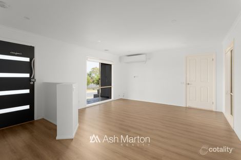 Property photo of 56 Laurel Crescent Carrum Downs VIC 3201