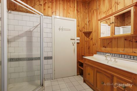 Property photo of 18 Heather Grove Nunawading VIC 3131