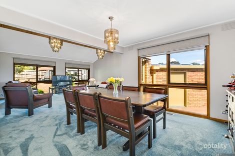 Property photo of 2 Harrow Place Endeavour Hills VIC 3802