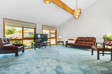 Property photo of 2 Harrow Place Endeavour Hills VIC 3802