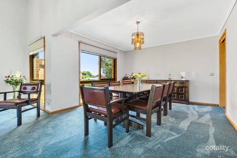 Property photo of 2 Harrow Place Endeavour Hills VIC 3802