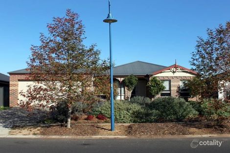 17 Hindmarsh Dr, Manor Lakes, VIC 3024