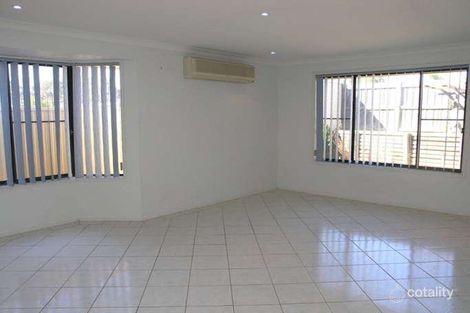 Property photo of 9 Flint Close West Hoxton NSW 2171