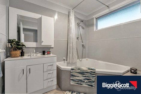 Property photo of 37 Glenn Crescent Bundoora VIC 3083