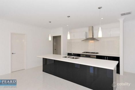 Property photo of 12 Graymont Close Darch WA 6065