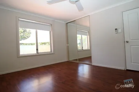 Property photo of 17 Atkinson Way Millars Well WA 6714
