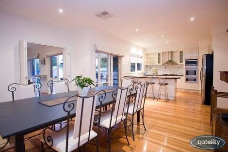 Property photo of 168 Mount Eliza Way Mount Eliza VIC 3930