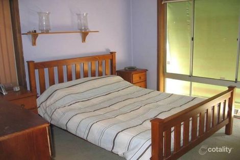 Property photo of 52 Manila Road Lethbridge Park NSW 2770