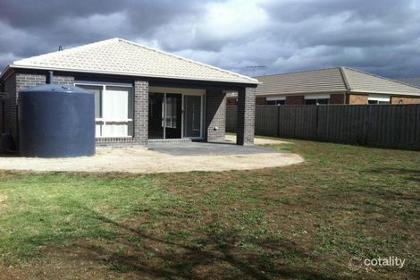 Property photo of 54 Silverwattle Drive Lyndhurst VIC 3975