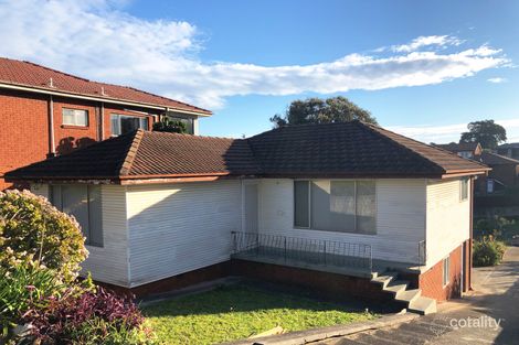 Property photo of 4 Mirrabooka Road Lake Heights NSW 2502