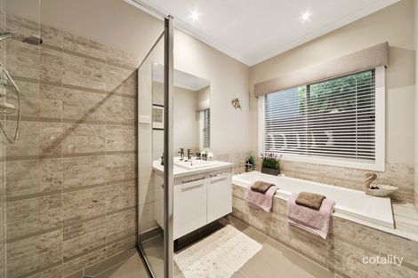 Property photo of 6 Mountainview Boulevard Cranbourne North VIC 3977