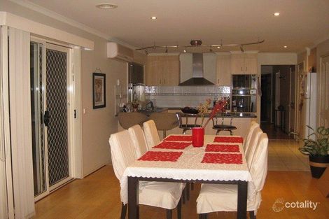 Property photo of 9 Prestwick Green Cranbourne VIC 3977