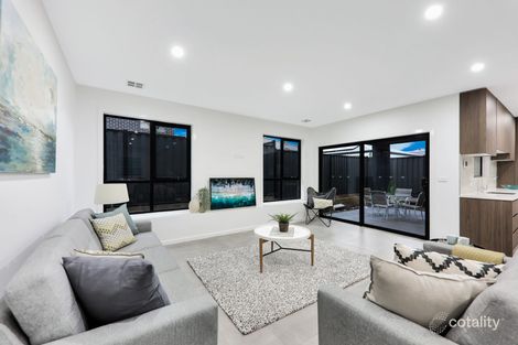 Property photo of 42 Kangaroo Road Craigieburn VIC 3064