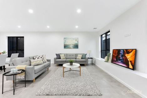 Property photo of 42 Kangaroo Road Craigieburn VIC 3064