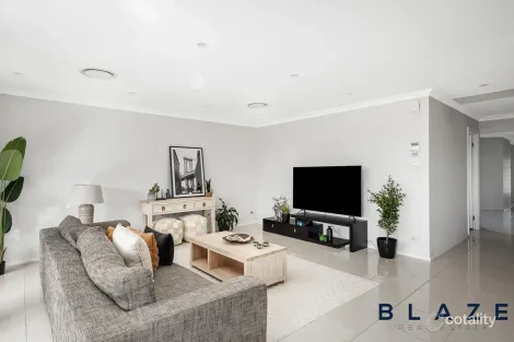 Property photo of 90 Dobroyd Drive Elizabeth Hills NSW 2171