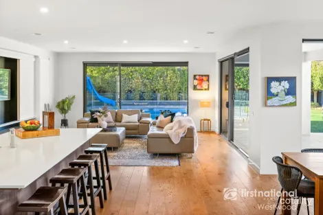 Property photo of 27 Filmont Drive Werribee VIC 3030