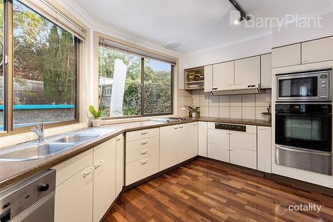 5 Wadham Pde, Mount Waverley, VIC 3149