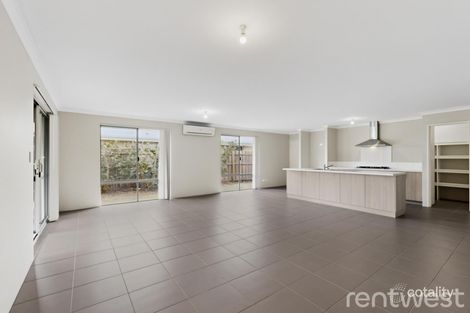 Property photo of 17 Dunnett Drive Ellenbrook WA 6069
