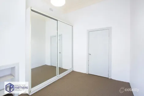 Property photo of 5 Robey Street Mascot NSW 2020