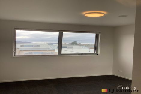 21/530 Cotter Rd, Coombs, ACT 2611