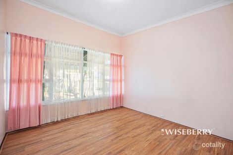 Property photo of 96 Catherine Street Mannering Park NSW 2259