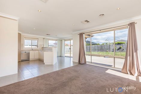 Property photo of 17 Ted Richards Street Casey ACT 2913