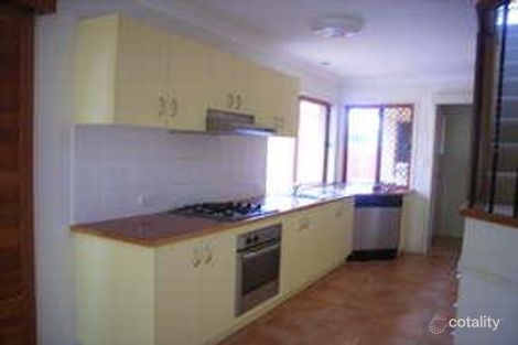 Property photo of 18 Hart Close Mackenzie QLD 4156