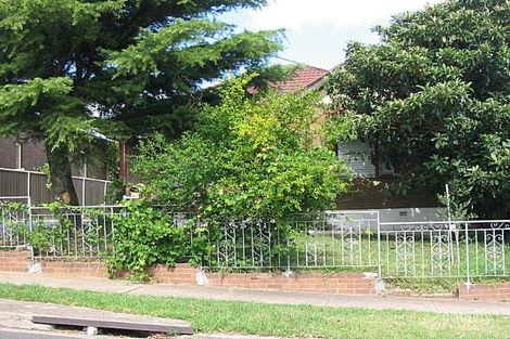 122 Burwood Rd, Croydon Park, NSW 2133