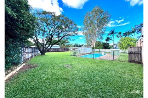 14 Holly St, Mooroobool, QLD 4870