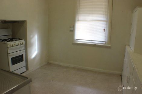 Property photo of 32 Travers Street Wagga Wagga NSW 2650