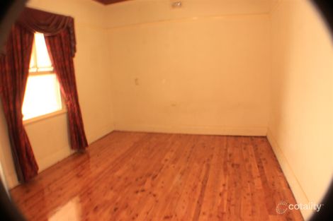 Property photo of 32 Travers Street Wagga Wagga NSW 2650
