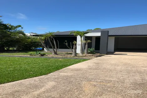 1/28 Brooksfield Dr, Sarina Beach, QLD 4737