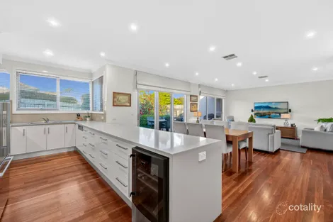 Property photo of 1/4 Kunzea Court Mount Waverley VIC 3149