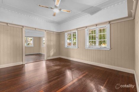 Property photo of 216 Chatsworth Road Coorparoo QLD 4151