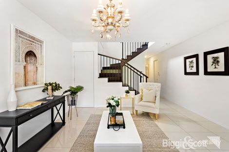 Property photo of 18B Elm Grove Mount Waverley VIC 3149