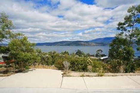 Property photo of 685 Oceana Drive Tranmere TAS 7018