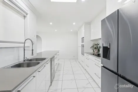 Property photo of 47 Banks Drive St Clair NSW 2759